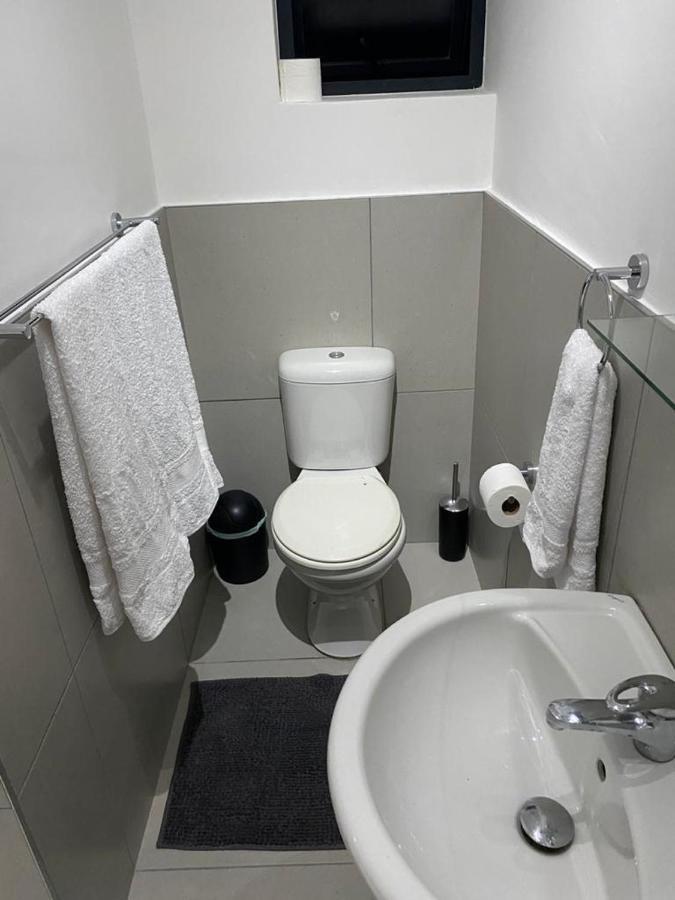 Apartamento Miles House George Exterior foto